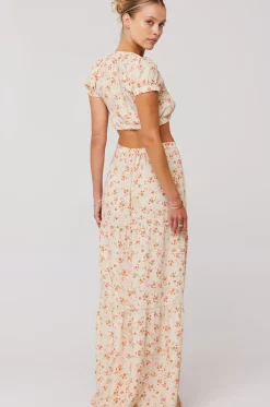 Hot Daisy Top In Wildflower Women Tops